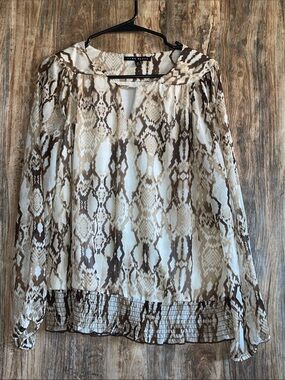 Women blouse